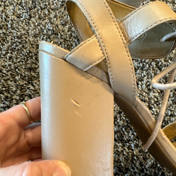 Gianni Bini GB Nude Block Tie Front Strappy Heels Size 8.5 - Picture 4 of 7